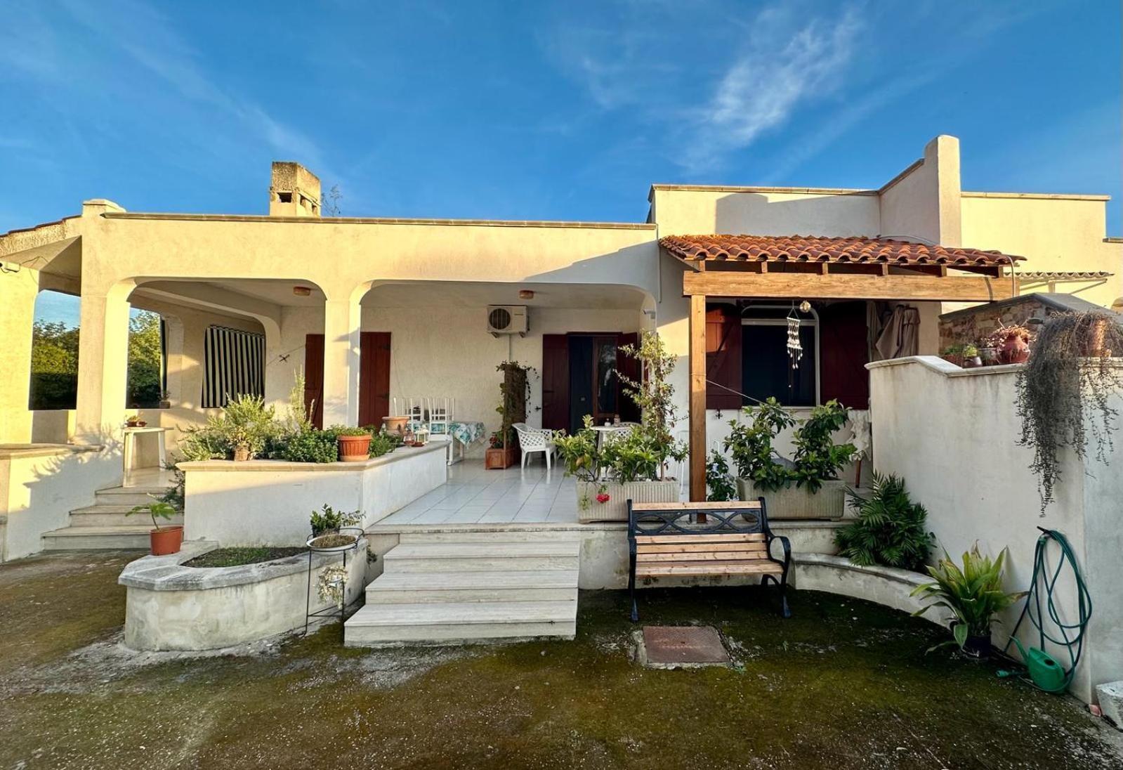 Poesia Del Salento Apartment Roca Bagian luar foto